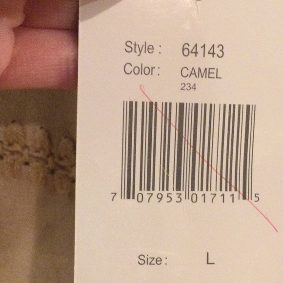 Leather Vest Camel Color Vest Large New With Tag - Picture 5 of 7